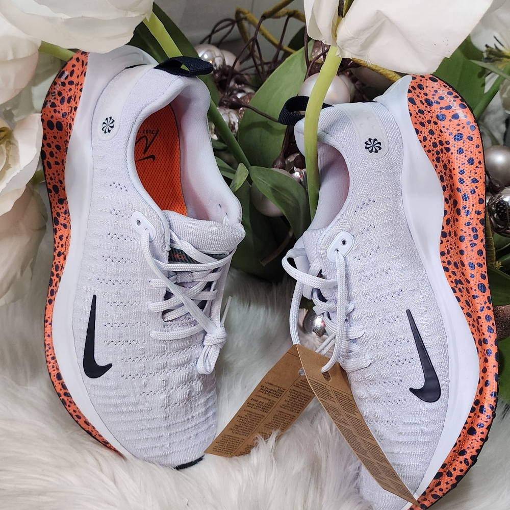 Nike Infinity Run 4 Electric mens shoes Size8 New